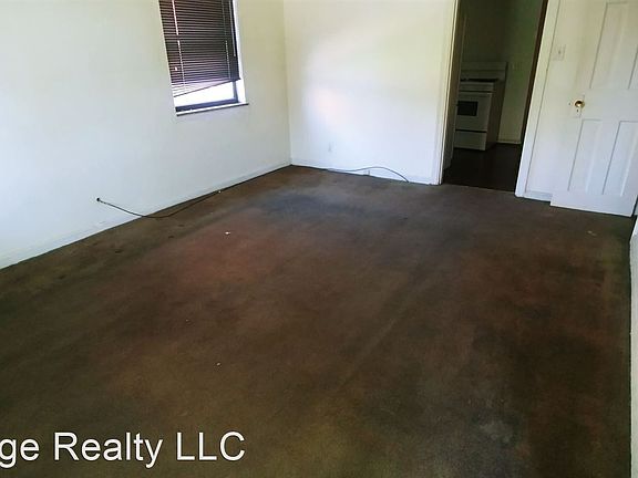 5th image of 514 Forest Ave #2