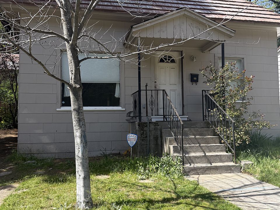 1st image of 5319 Dunsmuir Ave