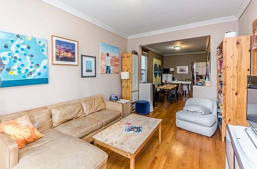 3rd image of 3938 N Hermitage Ave #1