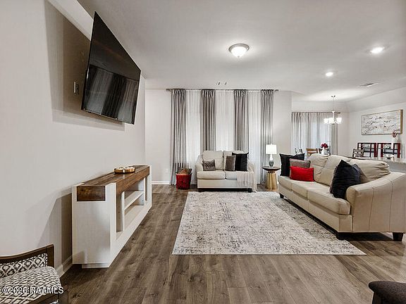 3rd image of 408 Dulworth Ct