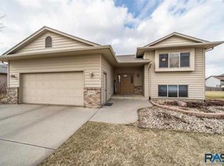 7512 W Strabane St, Sioux Falls, SD 57106