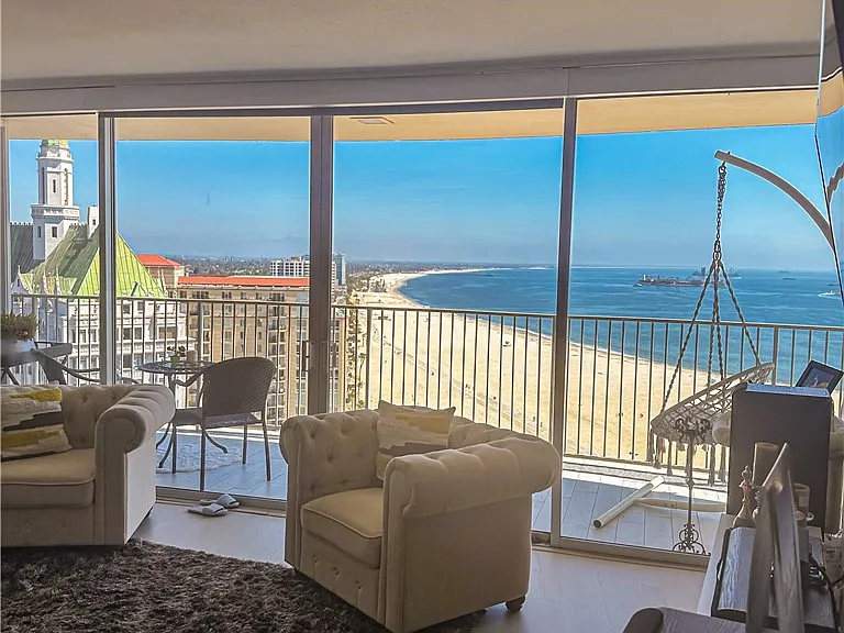 700 E Ocean Blvd #2605 — Photo 2