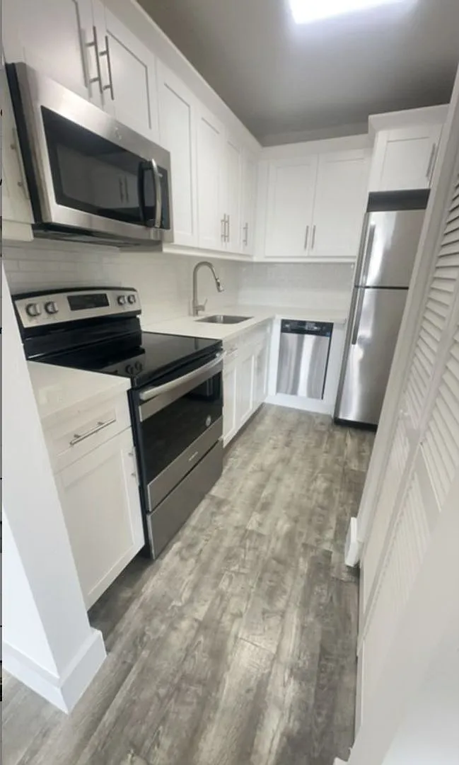 220 SW 17 Ct | Little Havana (Walkable to Calle Ocho) — Photo 4