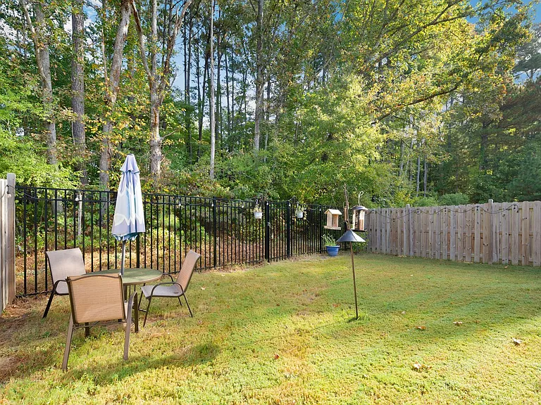 2231 Tanners Mill Dr — Photo 18