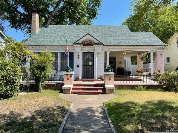 721 W KINGS HWY, San Antonio, TX 78212