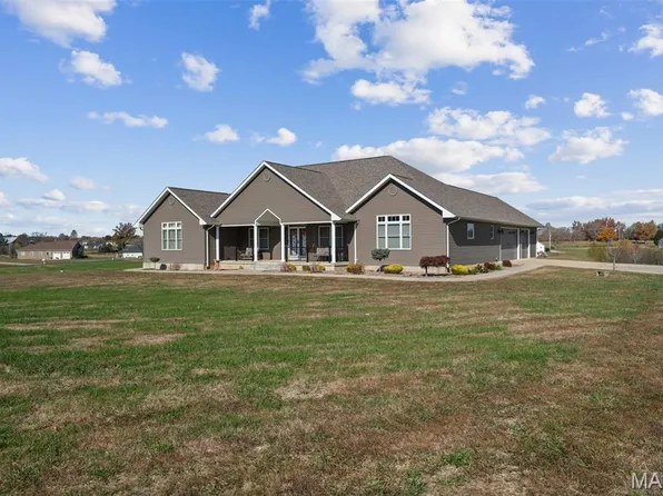 1006 Stone Creek Rd, Farmington, MO 63640