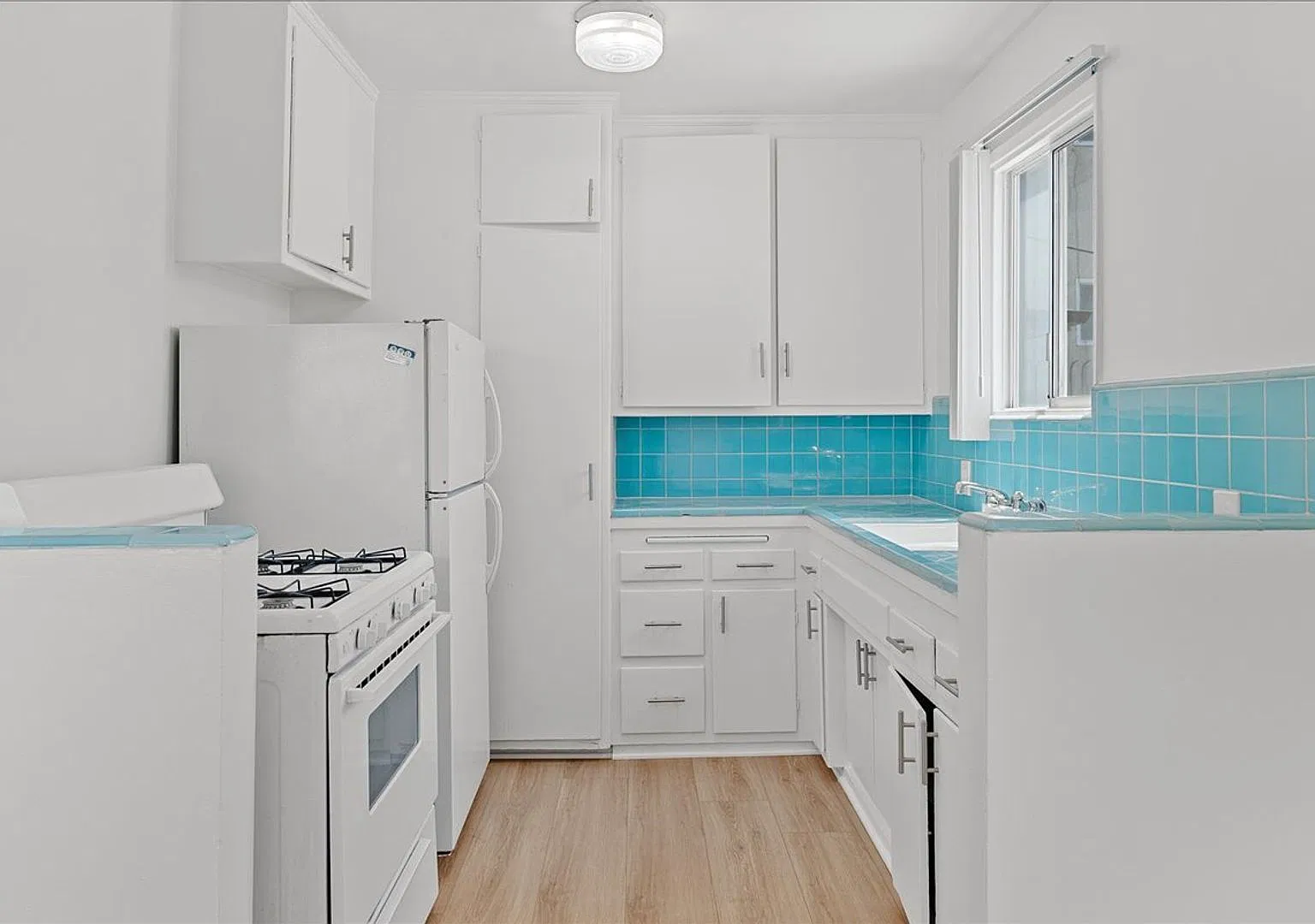 Cozy Culver City Apartment! — Photo 4
