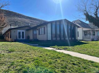 906 Arlington St, Pomeroy, WA 99347