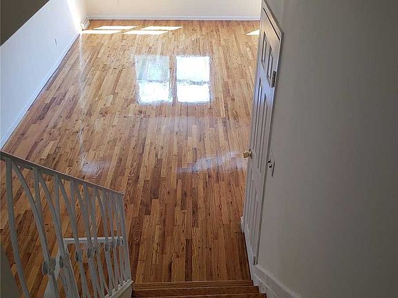4th image of 1575 208th St