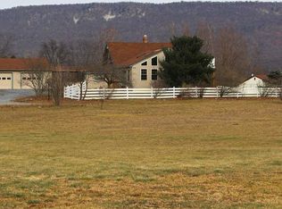 637 Grahams Wood Rd, Newville, PA 17241