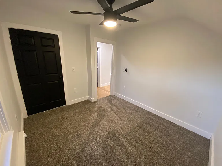 321 Summit St #1 — Photo 17