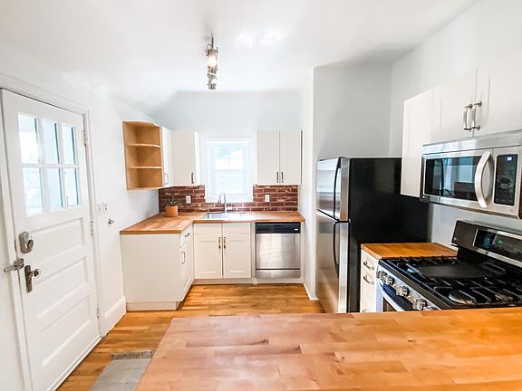 2nd image of 3110 Fremont Ave S APT 2