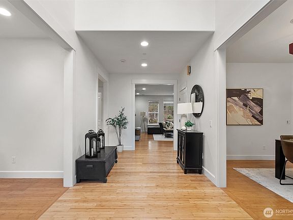 3rd image of 9544 NE 188th Street