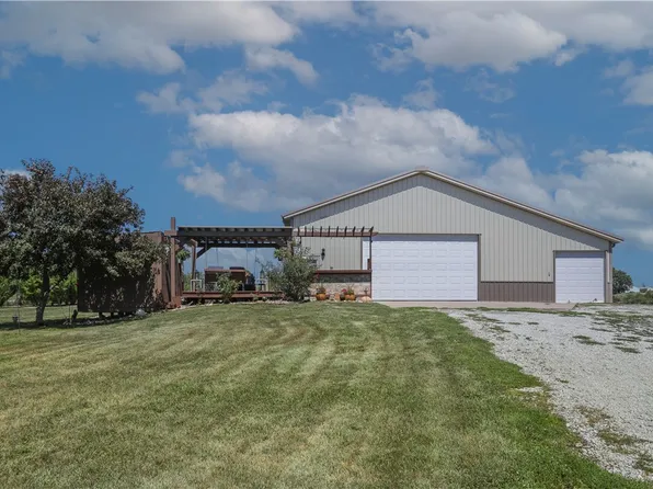 1116 Highway S71, Knoxville, IA 50138