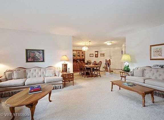 3rd image of 9756 Mill Dr E #E-b1