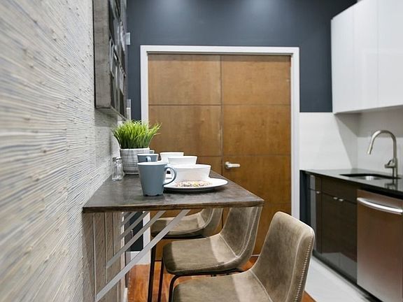 2nd image of 90 Starr St #3FF