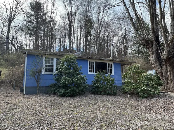 191 Chestnut Park Dr, Waynesville, NC 28786