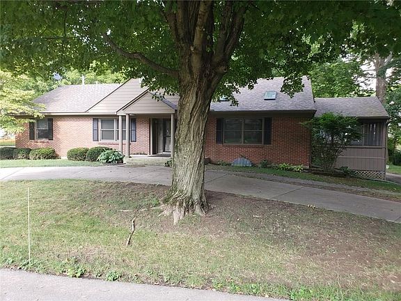 5th image of 10 Northway Ct