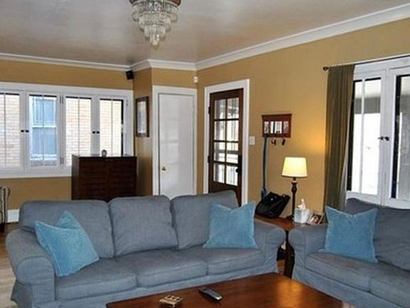 3rd image of 372 N Ogden St