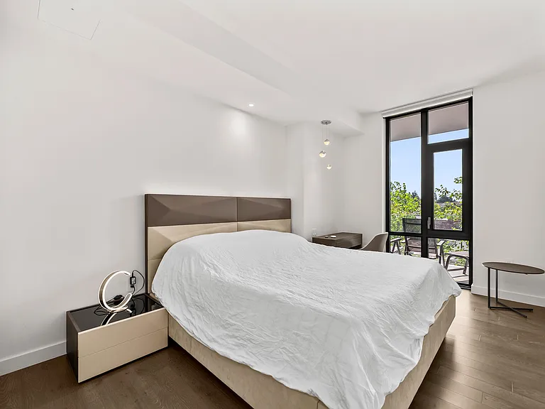 889 Avenue Sq NE #302 — Photo 12