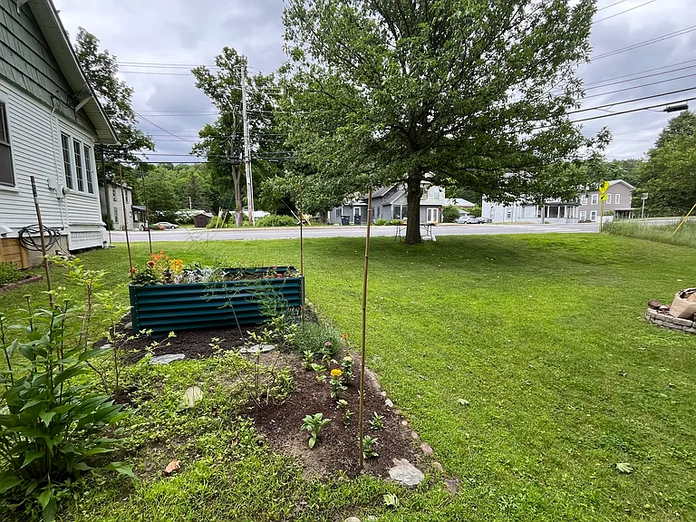 165 S Main St — Photo 4