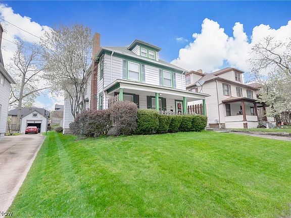 2nd image of 50 Hawthorne Ave
