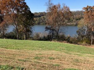 575 Riverbank Trl #186, Loudon, TN 37774