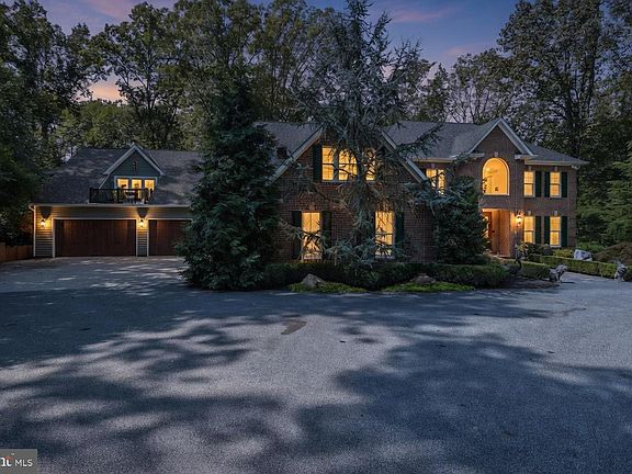 5th image of 14102 Robcaste Rd