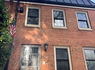 607 4th St SW #B, Washington, DC 20024