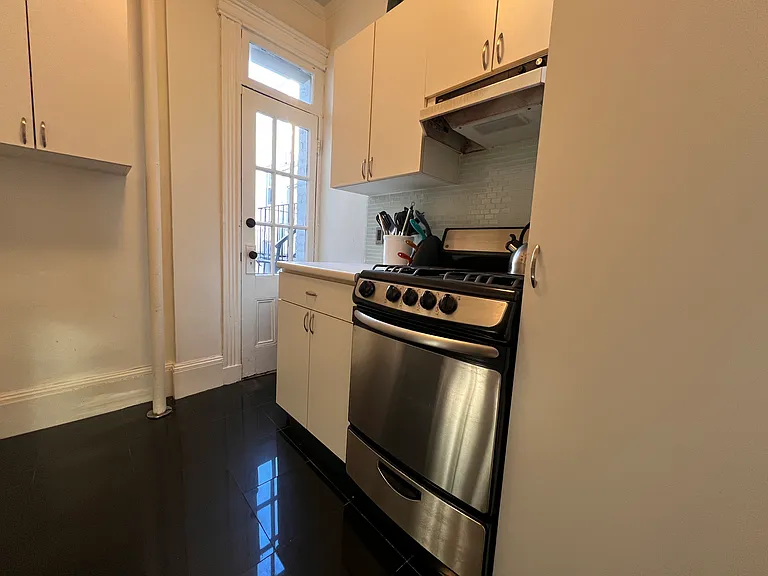 52 Charlesgate E #174 — Photo 6