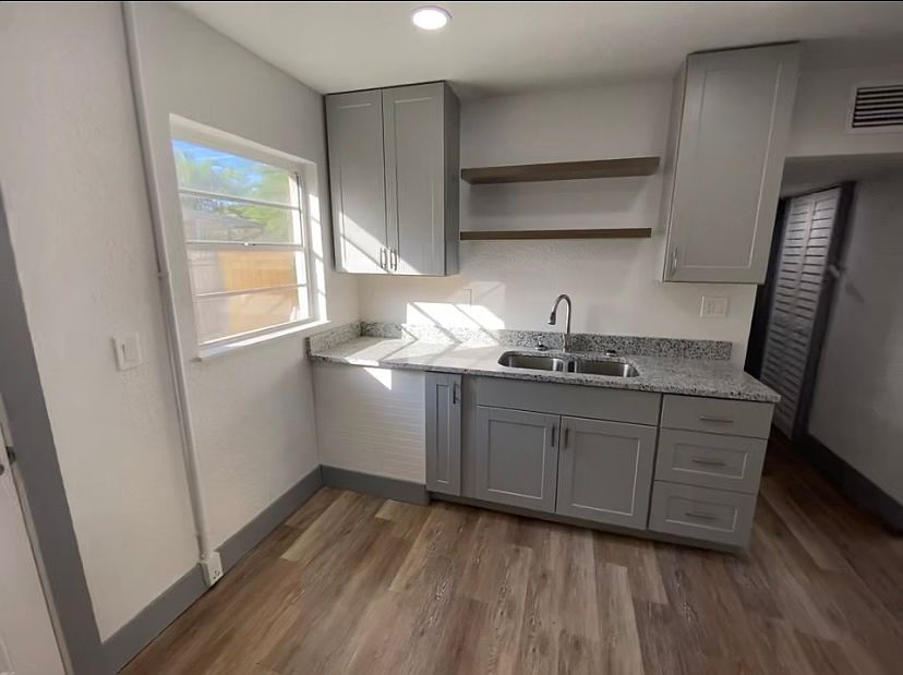 Brand new kitchen with granite, new water heater as well.