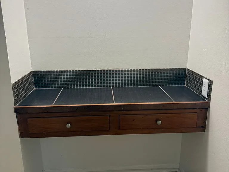 Lorrain Apartments — Photo 18