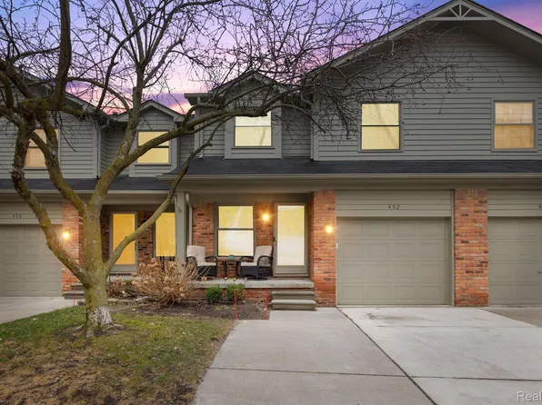 452 Oakgrove Ct, Clawson, MI 48017