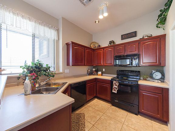 2nd image of 6805 S 49th Ln