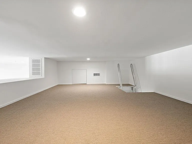 2323 2nd Ave S #1A — Photo 37