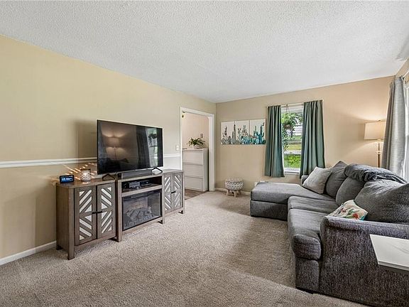 5th image of 4801 NE 46th Ter