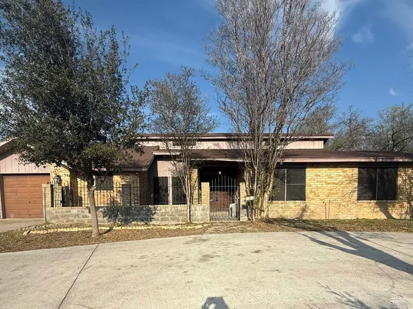 907 Sandy Ln, Laredo, TX 78045
