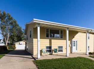 1719 N Bell St, Bismarck, ND 58501