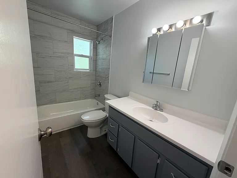 Arden Garden Apartments — Photo 28