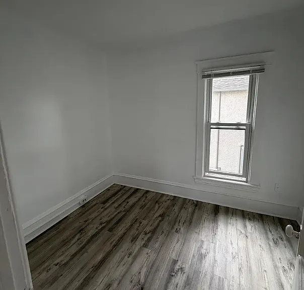 615 Taylor St NE — Photo 7