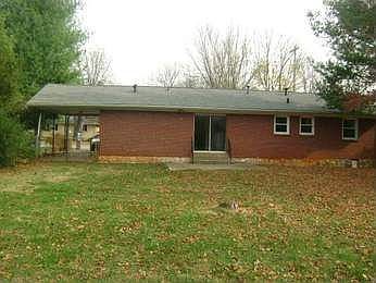 2nd image of 1321 S Lee Dr