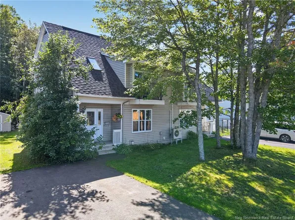 252 Ryan St, Moncton, NB E1G 2E7