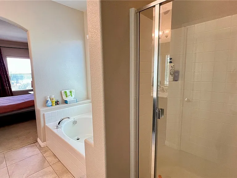 2853 Glass Vine Ct — Photo 14