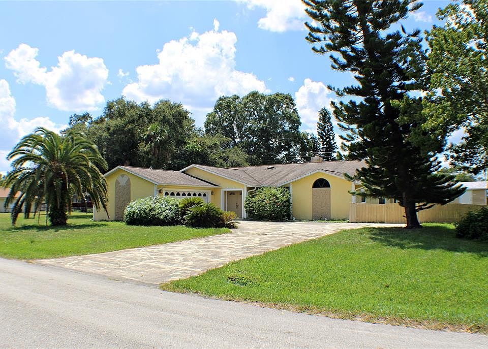 1st image of 2030 Queen Palm Dr