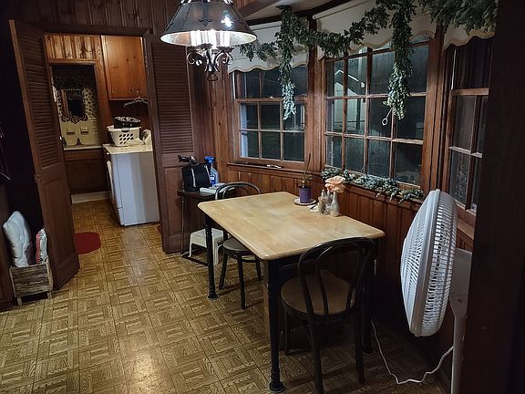 breakfast nook - kitchen