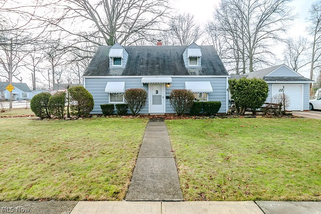 23298 Williams Ave photo 1