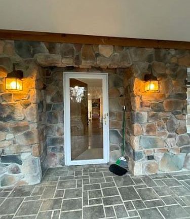4th image of 951 Wardensville Grade