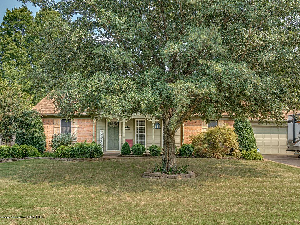 1st image of 7420 Hunters Hollow Ln