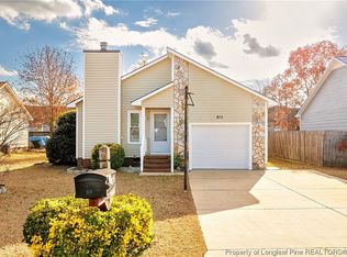 815 Windingwood Pl, Hope Mills, NC 28348