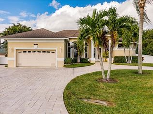 13862 River Forest Dr, Fort Myers, FL 33905